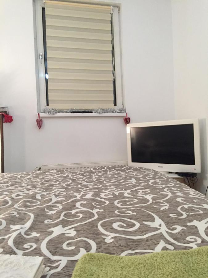 Hostel Lega House Osijek Bagian luar foto