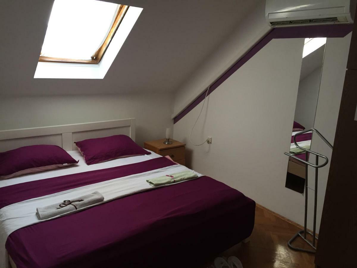 Hostel Lega House Osijek Bagian luar foto